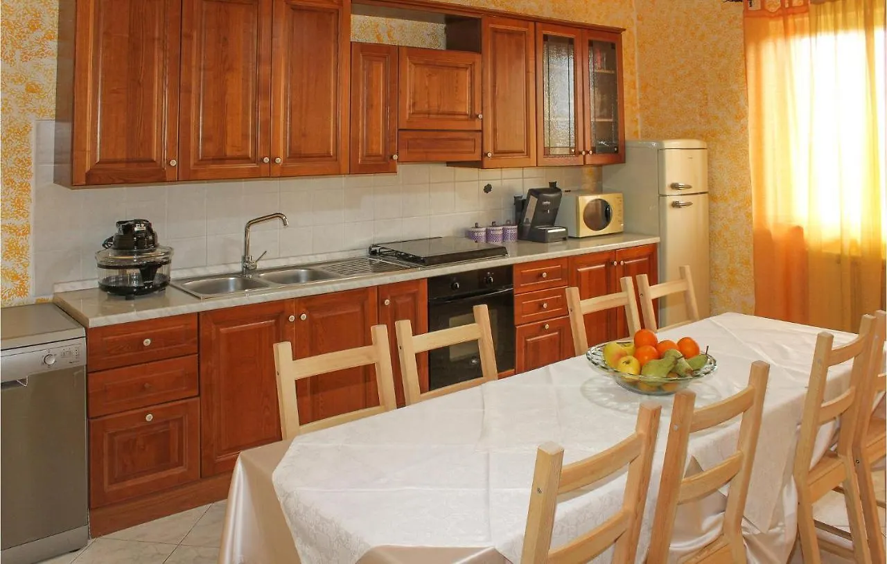 Stunning Apartment In Santa Venerina Italy